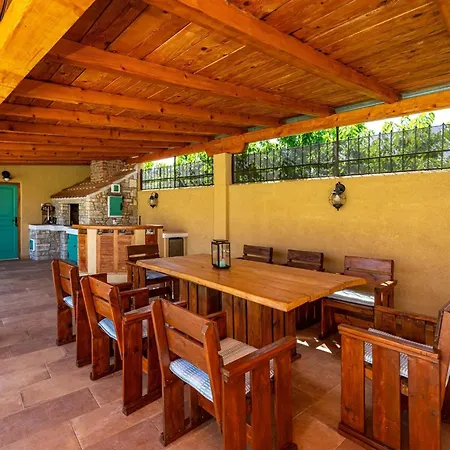 My Dalmatia - Kadulja With Private Pool And Tennis Court Holiday home