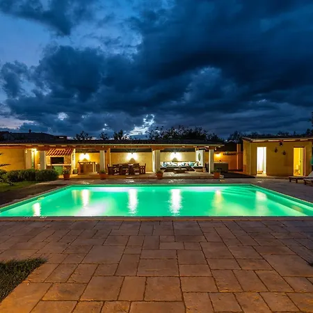 My Dalmatia - Kadulja With Private Pool And Tennis Court Holiday home