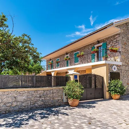 My Dalmatia - Kadulja With Private Pool And Tennis Court Holiday home Sveti Filip i Jakov