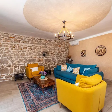 My Dalmatia - Kadulja With Private Pool And Tennis Court Holiday home Sveti Filip i Jakov