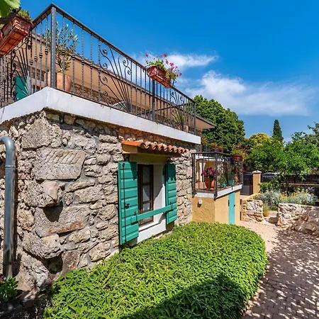 My Dalmatia - Kadulja With Private Pool And Tennis Court * Sveti Filip i Jakov